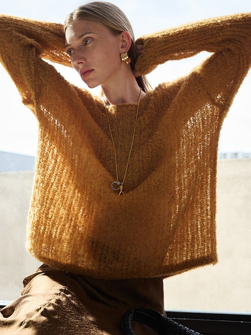 Soft Fufu Marshmallow Alpaca Knit – Luxury Slim-Fit Boat-Neck Peruvian Wool