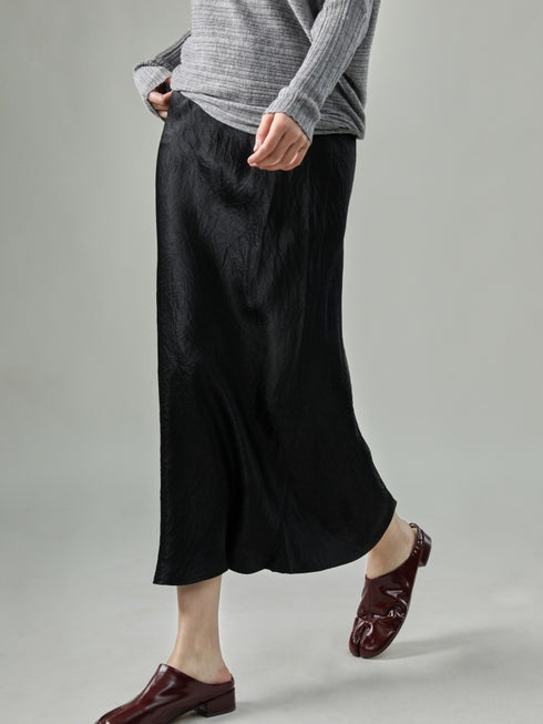 100% Acetate Pleated A-Line Midi Skirt – Slimming Fish Tail Design for Elegant Silhouette