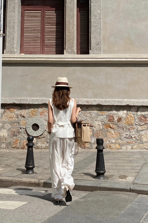 Vintage Cotton Linen Vest and Wide-Leg Pants Set for Women – Loose Fit, Round Neck, Pocket Detail Two-Piece