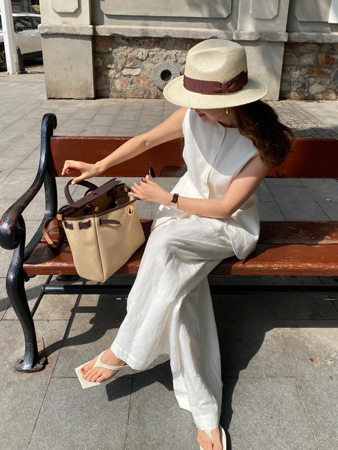 Vintage Cotton Linen Vest and Wide-Leg Pants Set for Women – Loose Fit, Round Neck, Pocket Detail Two-Piece