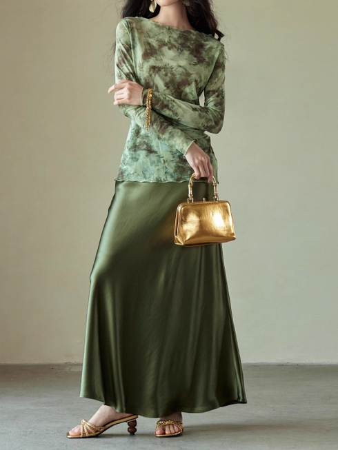 Premium Glossy Acetate Fishtail Skirt for Women — 45° Bias-Cut, Minimalist Draped Slimming Midi Skirt