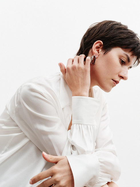 Luxury 22MM Silk Crepe de Chine Blouse – Minimalist Long-Sleeve Mulberry Silk Shirt