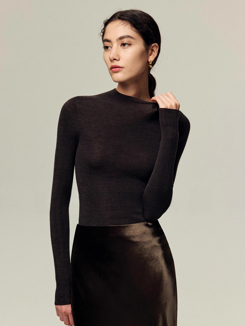 Women’s Italian Washable “Golden Wool” Seamless Base Layer Top