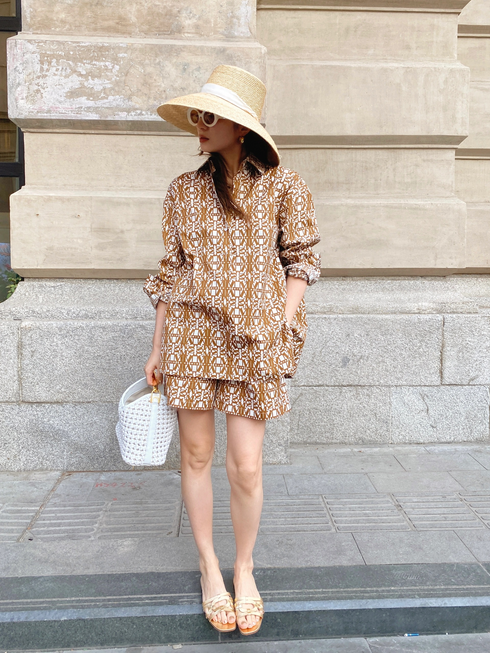 Vintage Style Brown Print Suit for Women2025New,Vacation Long Sleeve Shirt and Shorts Two-Piece Set