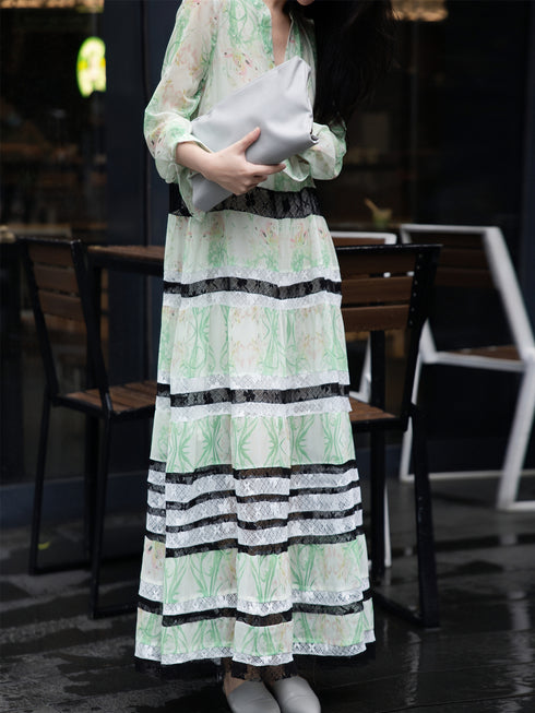 Elegant Vacation-Style Green V-Neck Lace-Panel Dress – Loose-Fit Flowing Dress for Women