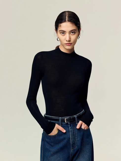 Women’s Italian Washable “Golden Wool” Seamless Base Layer Top