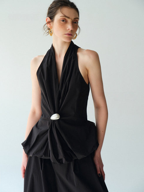 Cotton-Blend Halter Blouse with Sculptural Brooch – Irregular Knotted Waist Bubble-Hem Sleeveless Top