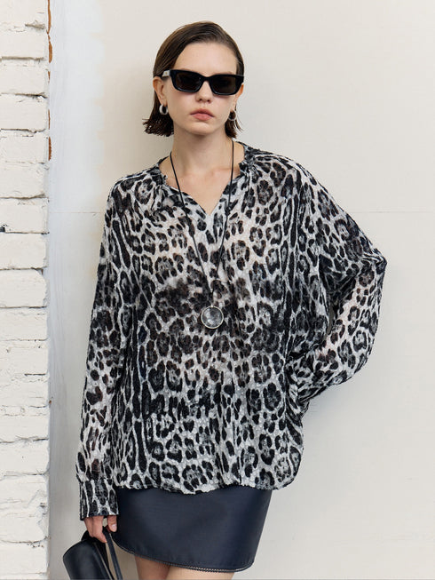 Ultra-Fine 13mm Mulberry Silk Burnout Leopard Blouse in Monochrome