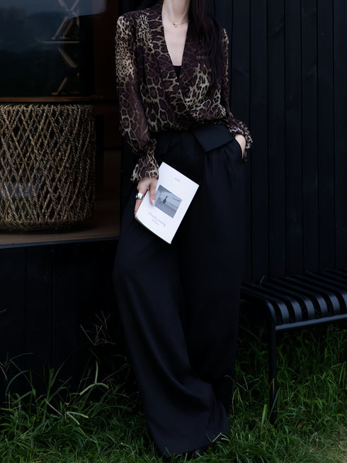 Luxury 100% Mulberry Silk Leopard Print Blouse – Designer V‑Neck Draped Silk Top for Women
