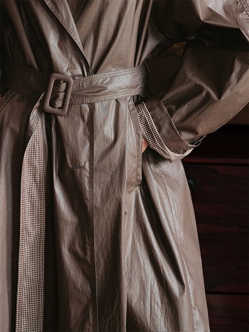 Minimalist Plaid Trench Coat – Lightweight Oil-Wax Cotton Coated Poplin Structured Outerwear