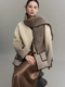 Women's Minimal Luxury Gradient Wool Double-Faced Coat with Detachable Color-Block Scarf – Mid-Length Winter Overcoat