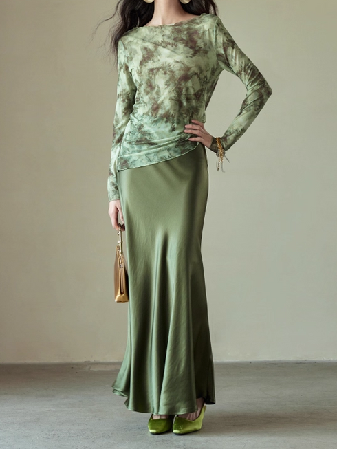 Premium Glossy Acetate Fishtail Skirt for Women — 45° Bias-Cut, Minimalist Draped Slimming Midi Skirt