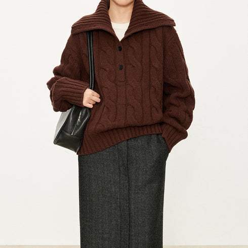 Women’s Vintage "Old-Money" Chunky Cable-Knit Wool Sweater | English-Style T-Silhouette with Stand & Turn-Down Collar