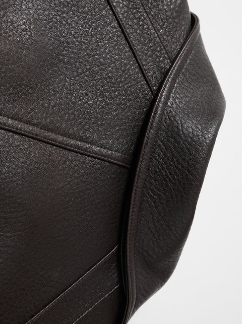 2025 Fall/Winter Women’s Vintage Sheepskin Leather Jacket – Double-Layer Lapel & Structured Panel Design