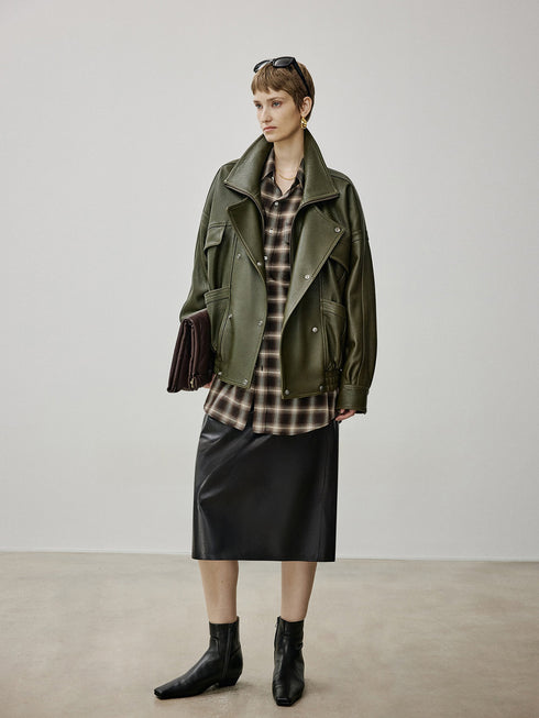 2025 Fall/Winter Women’s Vintage Sheepskin Leather Jacket – Double-Layer Lapel & Structured Panel Design