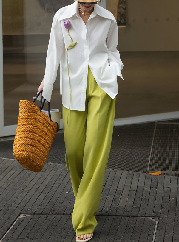 Simple 3D Tulip White Long-Sleeve Shirt – Loose-Fit Versatile Top