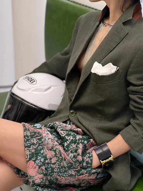 Elegant Autumn Set – Retro Green Jacquard Blazer & Shorts Two-Piece