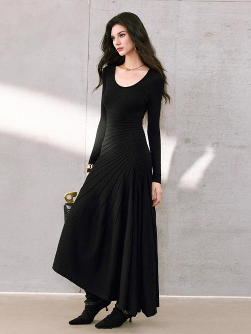 Soft Wool Textured Asymmetric Dress – Skin-Friendly Wool, Radiating Weave, Slim One-Shoulder Fit & Flared Mermaid Hem