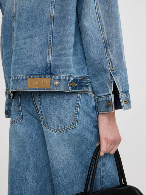 43bf309e-218f-4ad0-9eba-c90c4324b817