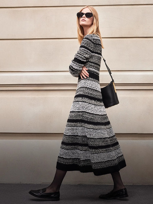 Autumn Winter New Fashion Linear Pattern Yarn Midi Knit Dress for Women