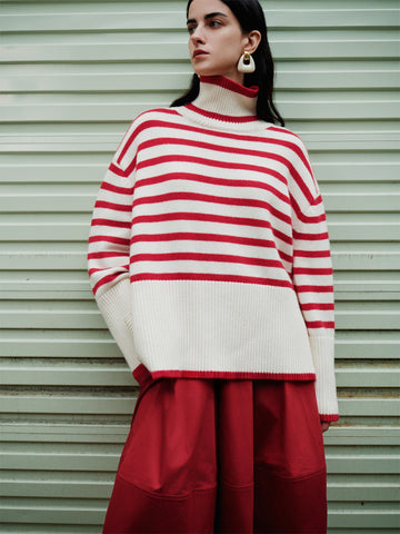 Rhythmic Stripe Wool Turtleneck Sweater – Nordic Relaxed Fit High-Neck Knit for Women