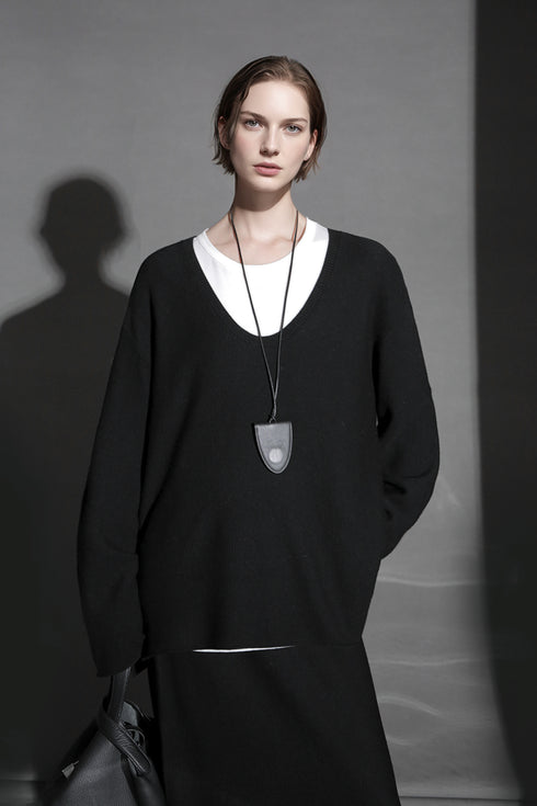 High-End Textured Wool Knit Set for Women – U-Neck Yangzi Yarn Sweater & Stretch Skirt Two-Piece Outfit