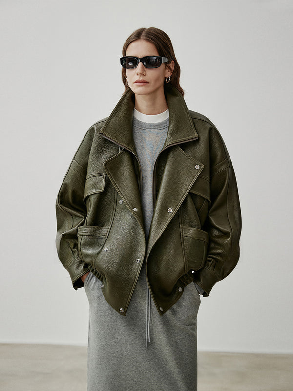 2025 Fall/Winter Women’s Vintage Sheepskin Leather Jacket – Double-Layer Lapel & Structured Panel Design