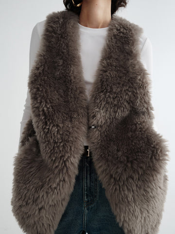 Eco-Faux Fur V-Neck Vest – Classic Straight Cut Warm & Luxurious Texture