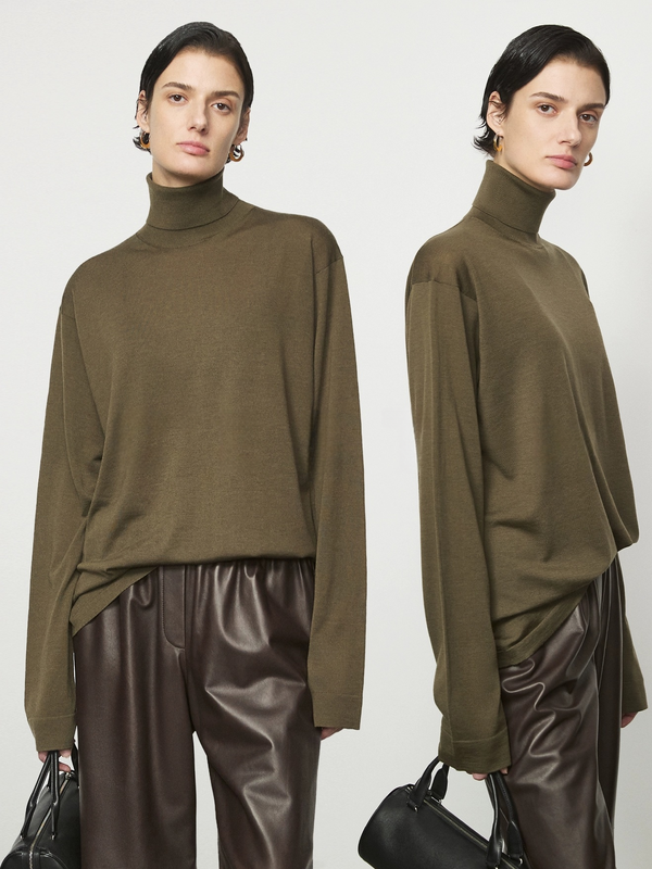Women’s Heavyweight Pure Wool Turtleneck Sweater | Biella Superfine Merino, Relaxed Quiet-Luxury Fit