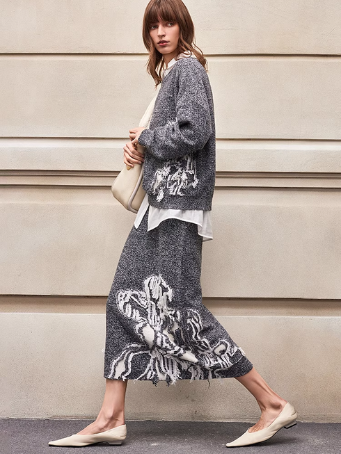 Autumn Winter New Simple Casual Floral Embroidered First-Cut Wool Women’s Knit Pencil Skirt