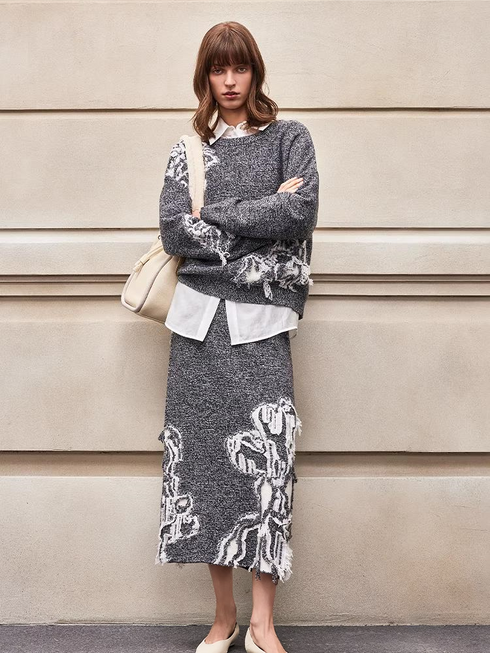 Autumn Winter New Simple Casual Floral Embroidered First-Cut Wool Women’s Knit Pencil Skirt