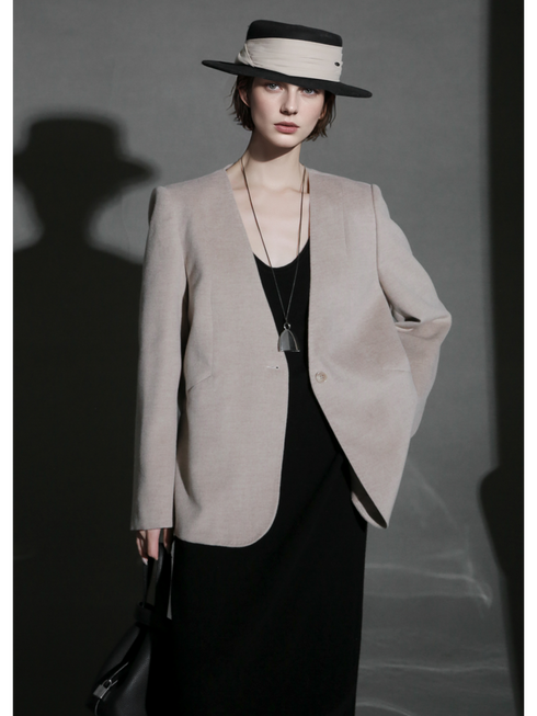 Soft Cashmere Blend Blazer for Women – V-Neck Structured Shoulder Suit Jacket, Elegant Office Wear for Fall