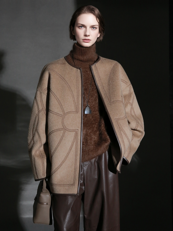 Elegant Wool Coat for Women – Double-Faced Suri Alpaca Blend Overcoat with Chain Motif and Leather Trim