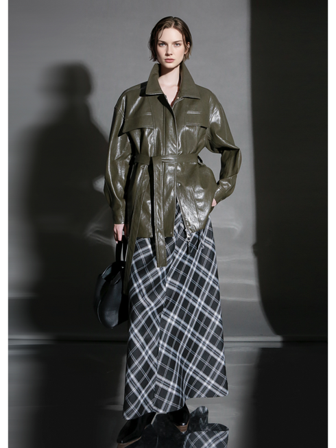 Women’s Biker-Style Leather Jacket – Casual Lambskin Short Coat for Autumn Versatile Chic Look