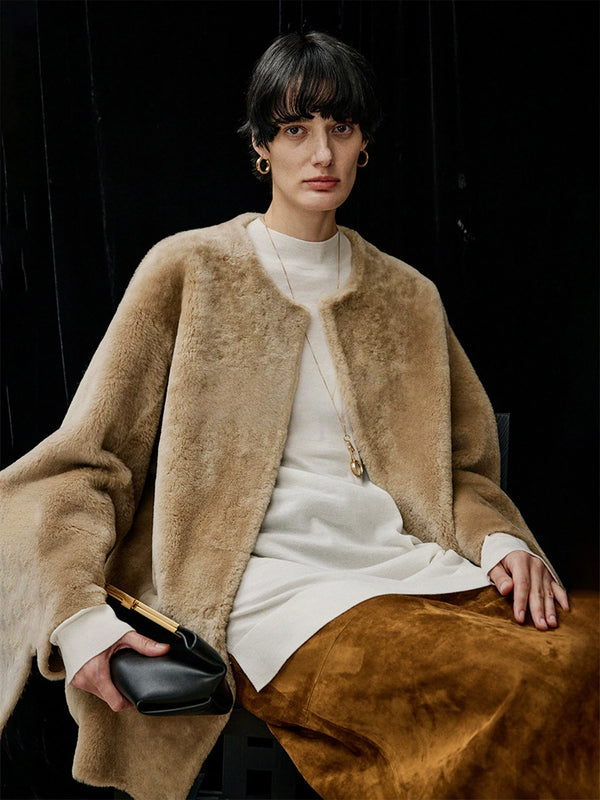 Nordic-Style Merino Shearling Coat – Oversized Relaxed Fit, Natural Shearling, Mid-Length Jacket