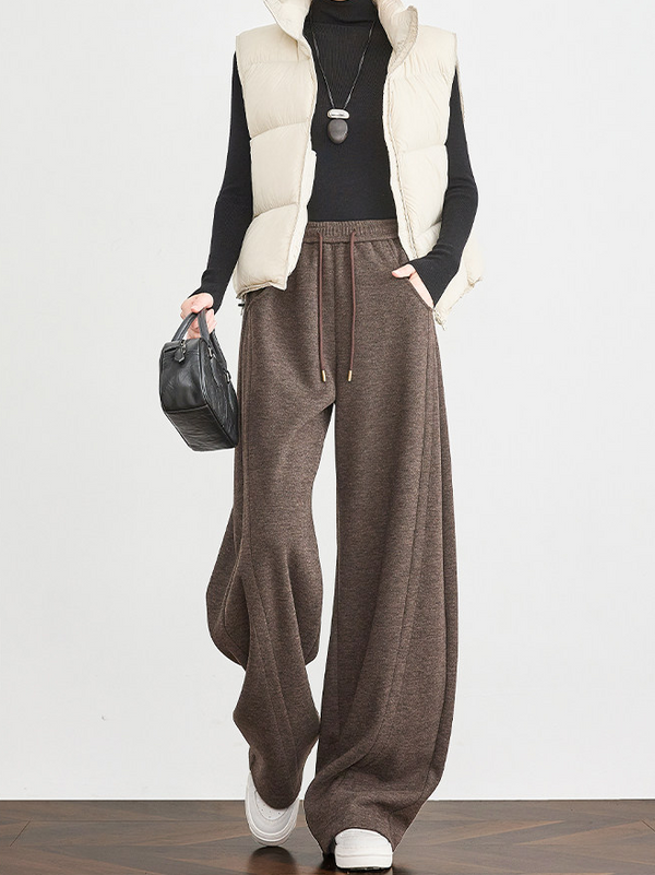 Women's Mocha Brown Wool Sweatpants – Thick Winter Old-Money Style Curved-Leg Athletic Trousers
