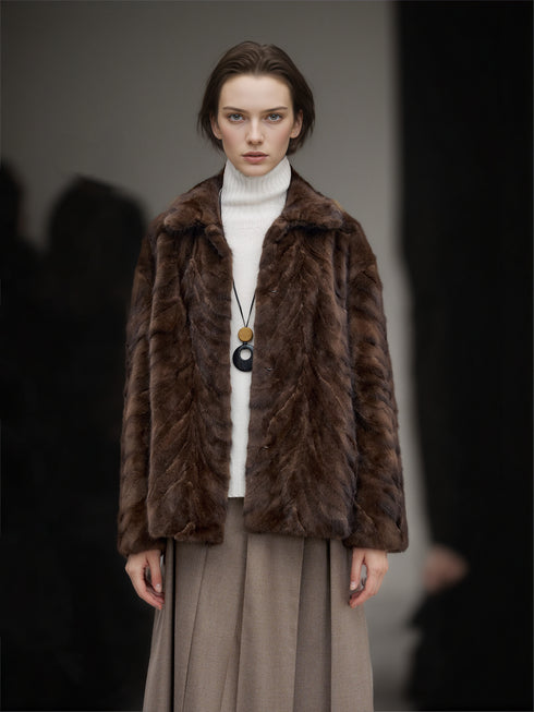 Women’s Short Mink Fur Coat with Turn-Down Collar | Elegant Winter Jacket