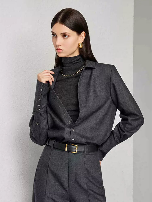 Women's Minimalist Italian Wool Flannel Button-Down Shirt – Soft Brushed Fine Wool Style