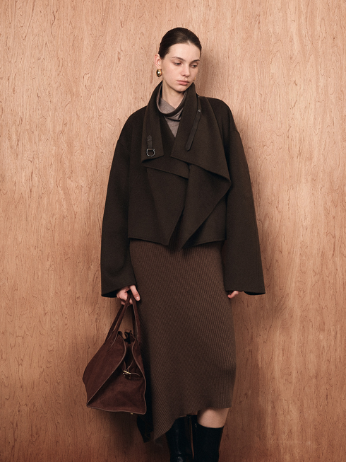 Women's Fine Wool Double-Faced Short Coat with Oversized Lapel – Relaxed Cocoon Silhouette with Leather-Trim Detail