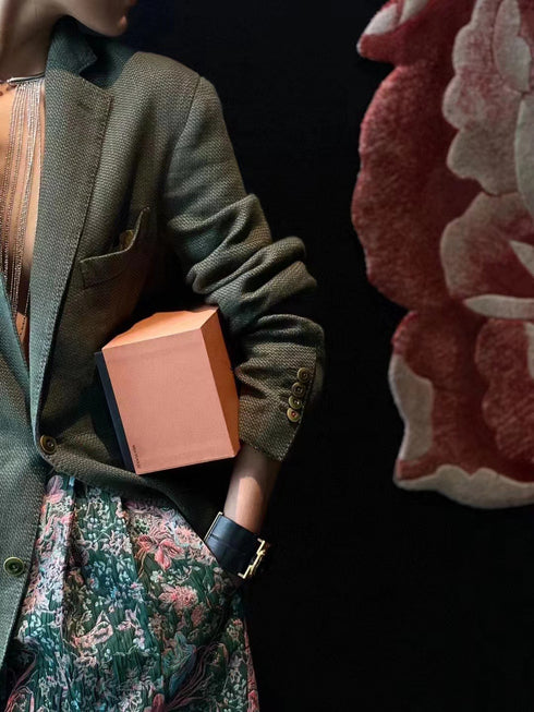 Elegant Autumn Set – Retro Green Jacquard Blazer & Shorts Two-Piece