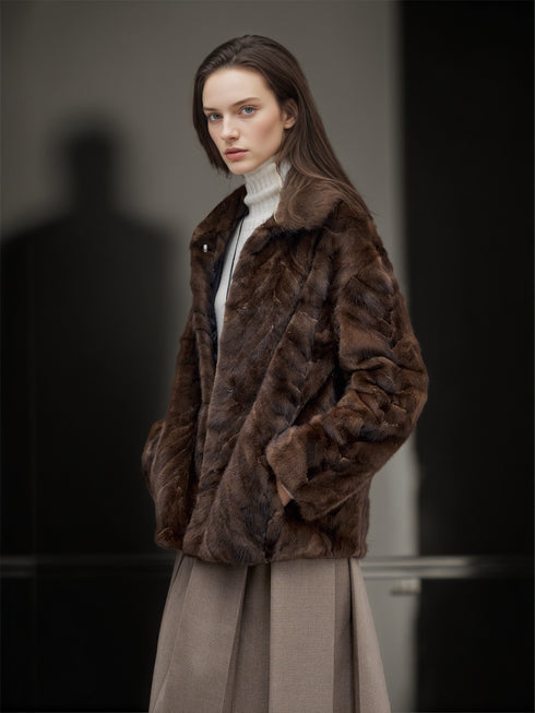 Women’s Short Mink Fur Coat with Turn-Down Collar | Elegant Winter Jacket