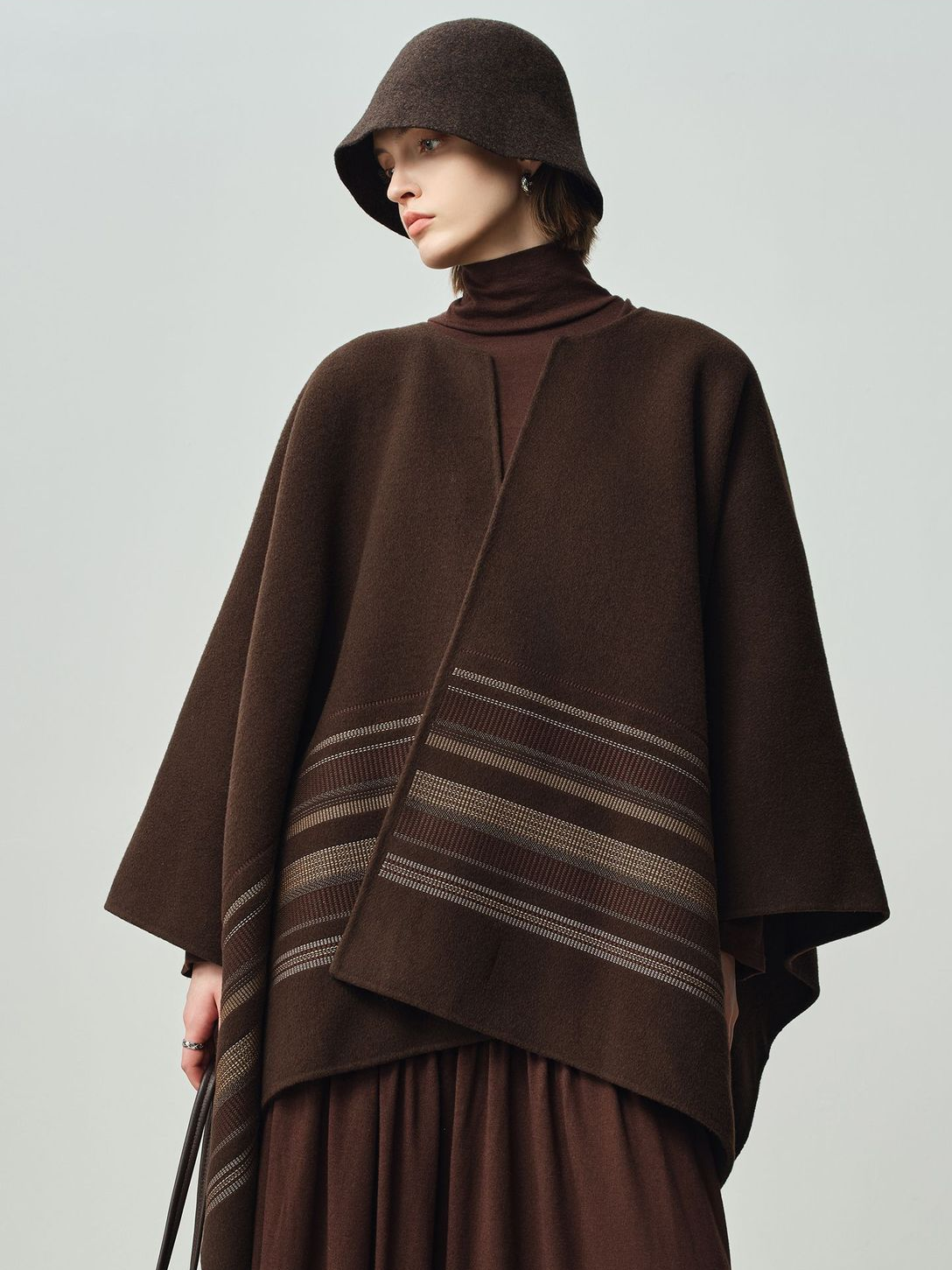 Women's Chestnut Brown Embroidered Minimalist Wool Double-Faced Cashmere Cape Coat – One-Piece Design