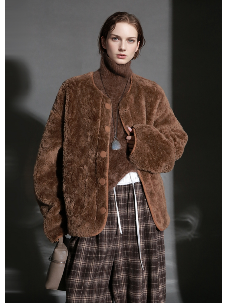 Reversible Suede Wool Coat for Women – Short Plush Jacket, Thick Warm Outerwear, Stylish Fall Winter New Arrival