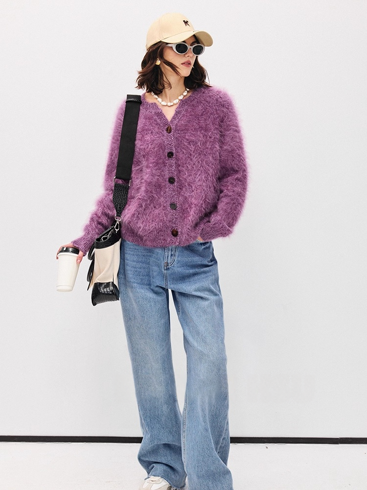 Brushed Cashmere-Wool Bouclé Yarn Crewneck Knit Cardigan for Women