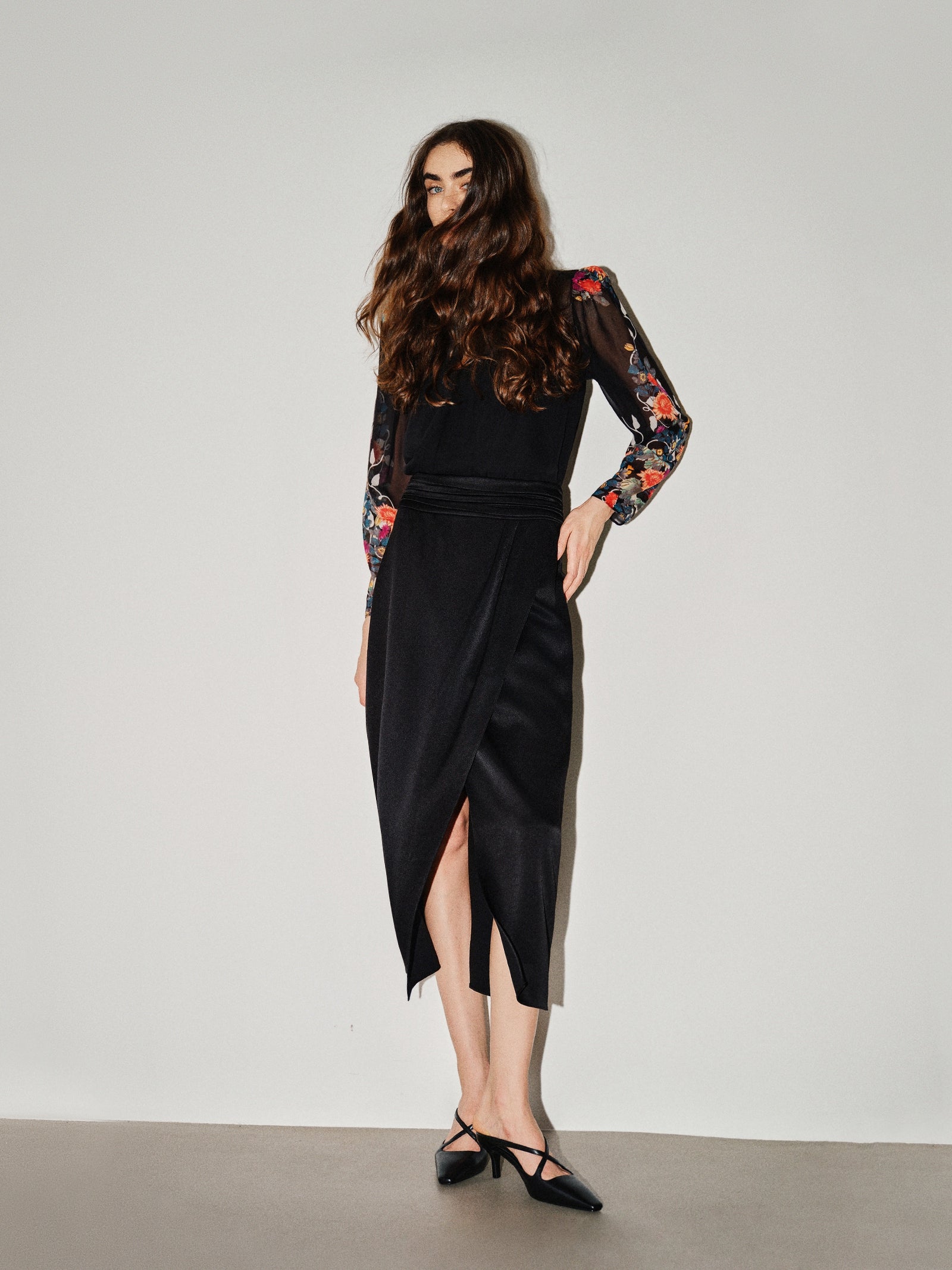 Elite Lady’s Essential "Airy Paper Skirt" Japanese Triacetate Copper Ammonia Slimming Straight Midi Skirt