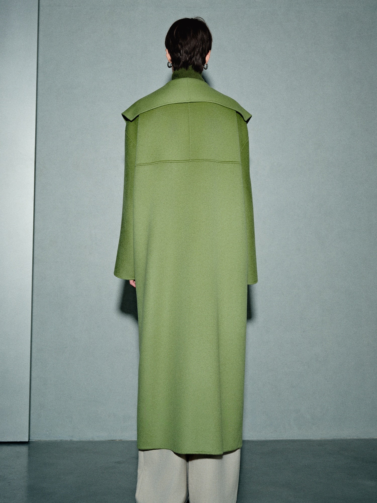 100% Cashmere Double-Faced Coat for Women – “Free Traveler” Overcoat in Lotus Green