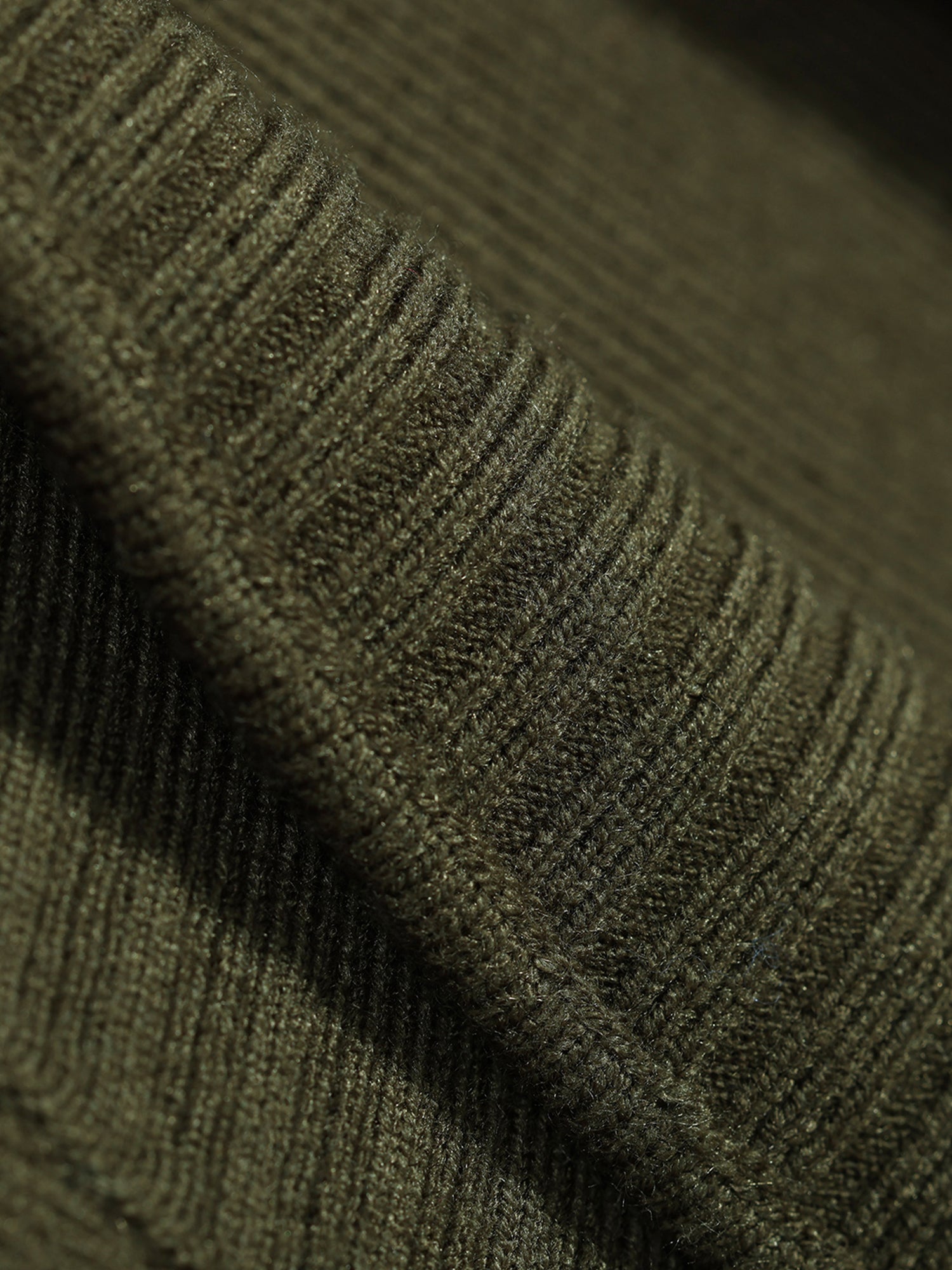 High-Gauge Modal Stretch Knit Fishtail Dress — Folded V-Neck, Gold Buttons & Curved Silhouette Design