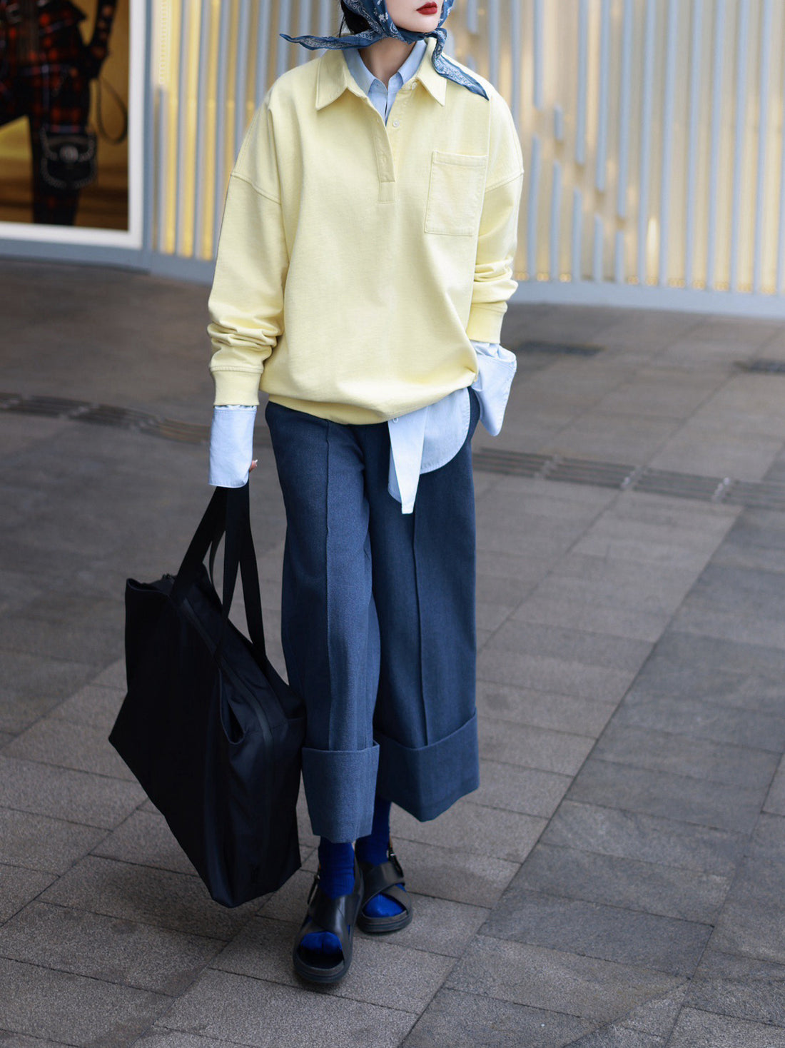 Retro Collar Sweatshirt – Relaxed Fit Long-Sleeve Pullover