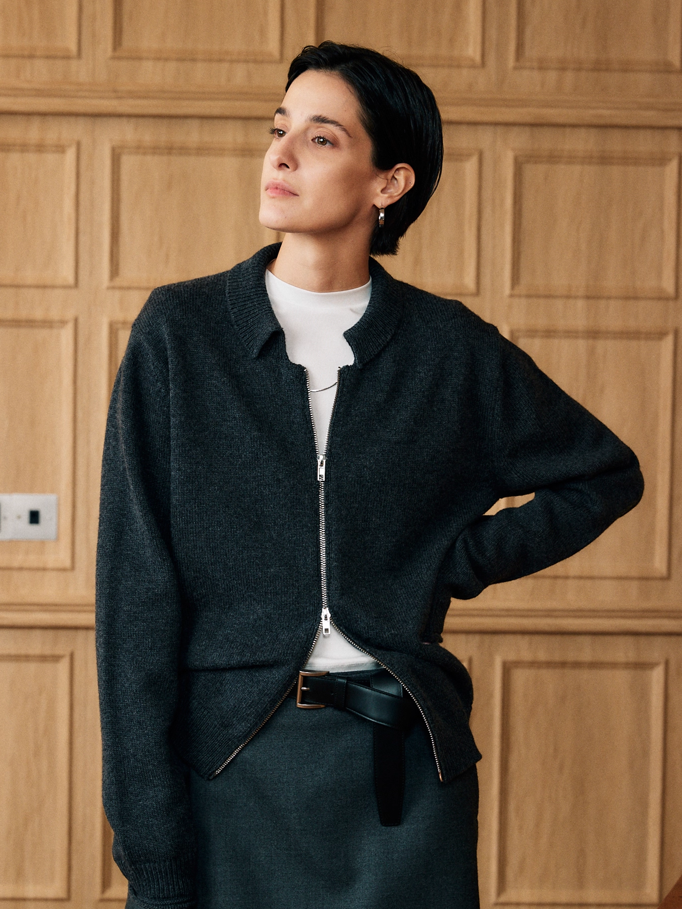 Women’s Heavyweight Australian Superfine Merino Double-Layer Knit Cardigan | Vintage Scallop Collar, Two-Way Zipper & Rolled Hem