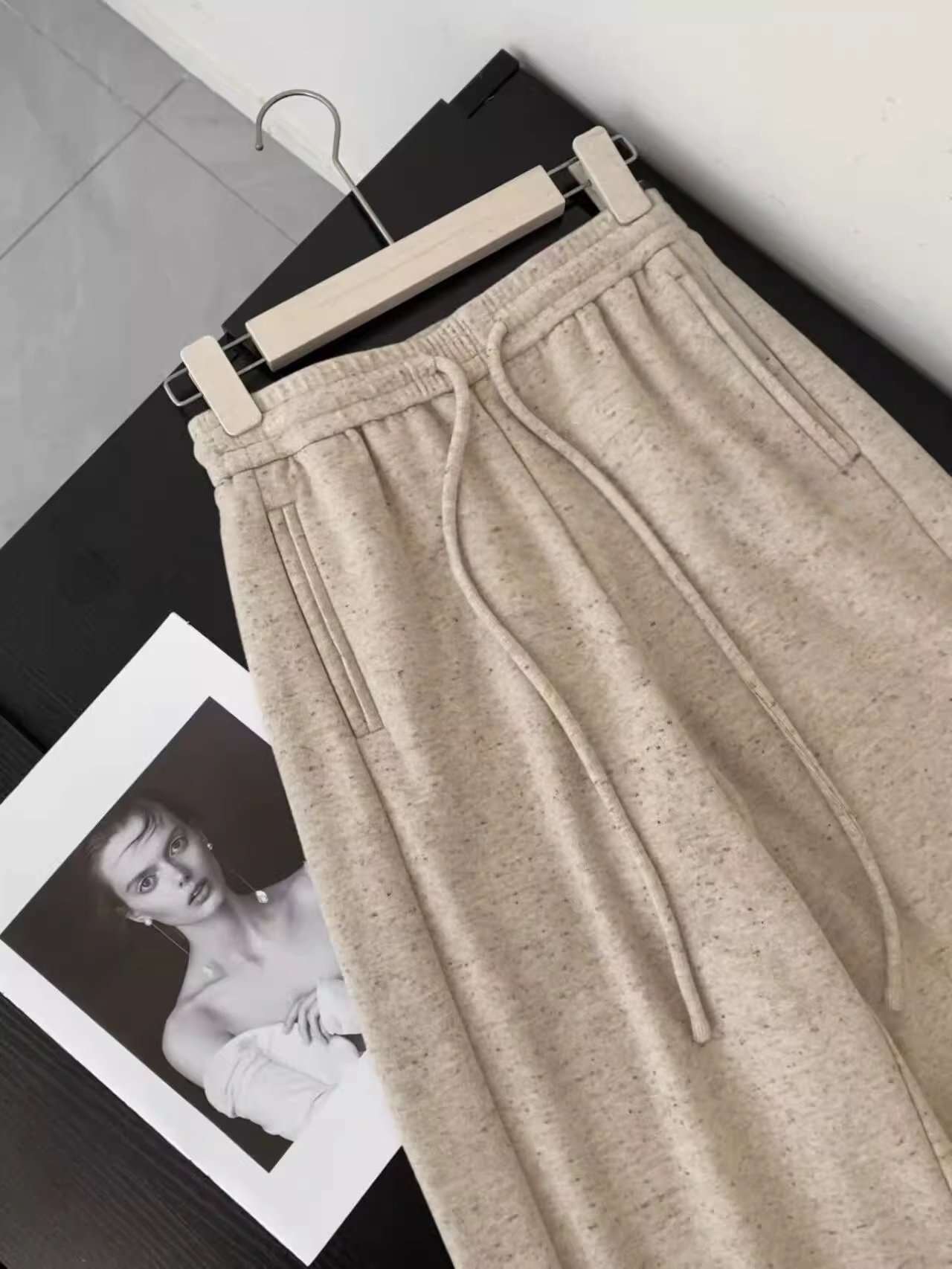 Thick Fleece-Lined Lounge Pants for Women | Soft Draped Plush Sweatpants with Warm and Skin-Friendly Fabric